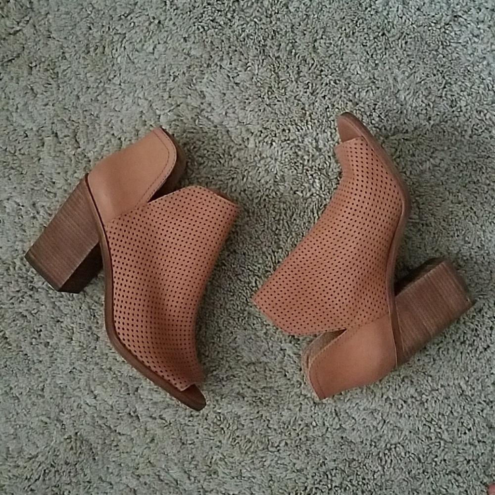 Steve Madden boots